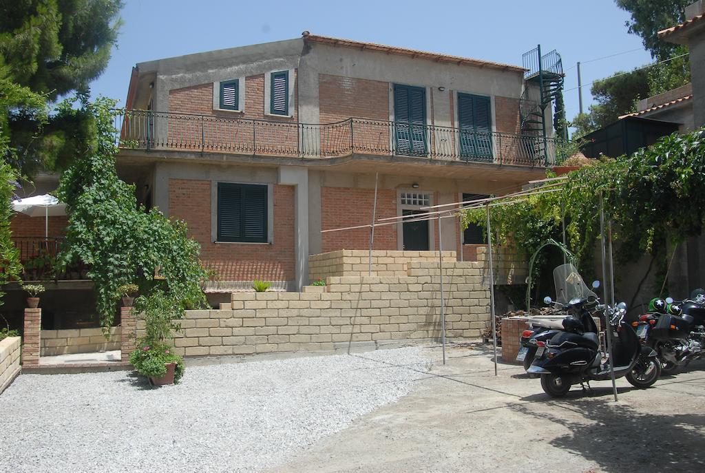 B&B Villa Zia Febronia Patti Luaran gambar