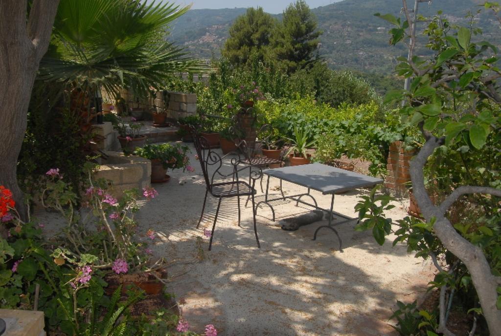 B&B Villa Zia Febronia Patti Luaran gambar